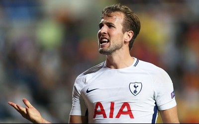 大象体育焦点-伯贝这脚抽射挂死角